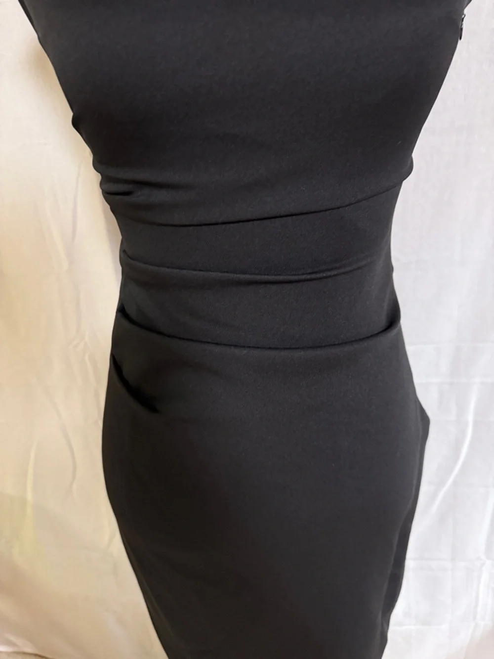 Milly Ally off Shoulder Cady Ruched Asymmetric Black One-Shoulder Cocktail Dress - Picture 5 of 12